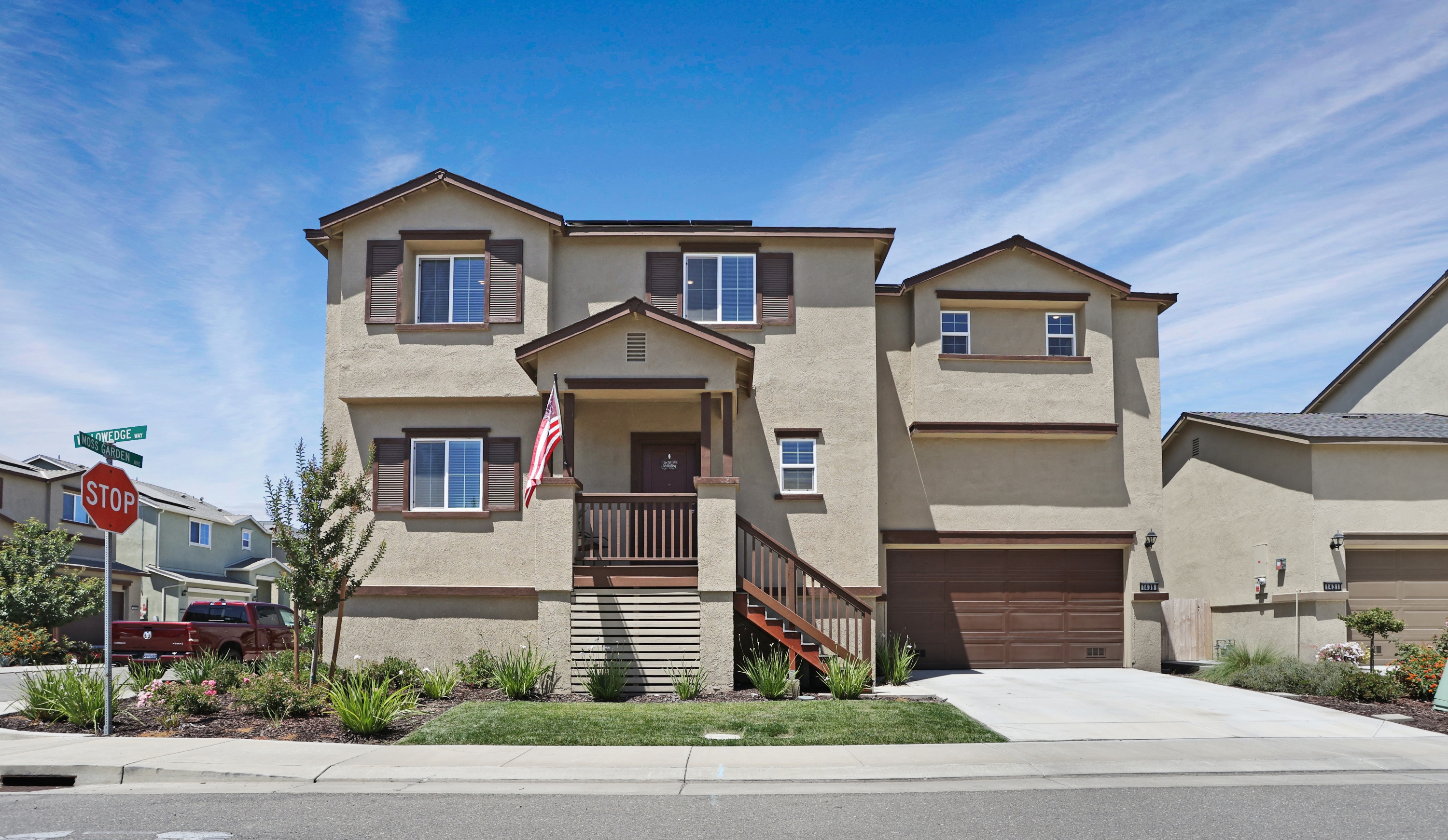 1439 Willowedge Way